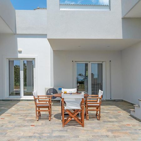 Legrena Beach House Sunion Rum bild