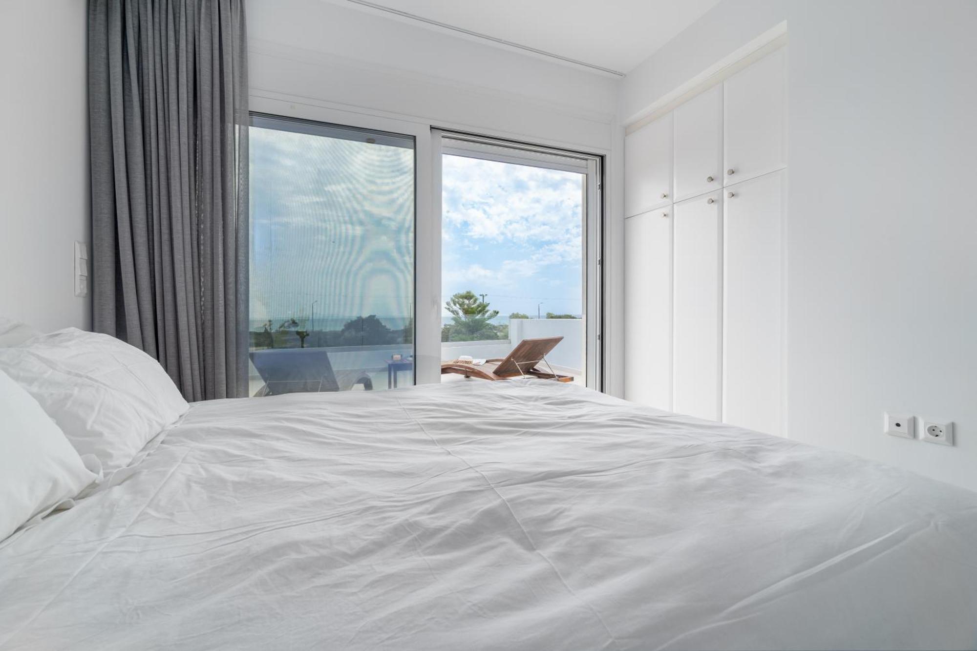 Legrena Beach House Sunion Rum bild